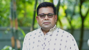 গুজব উড়িয়ে দিয়ে নির্বাচন করার ইচ্ছা প্রকাশ করলেন মনির খান